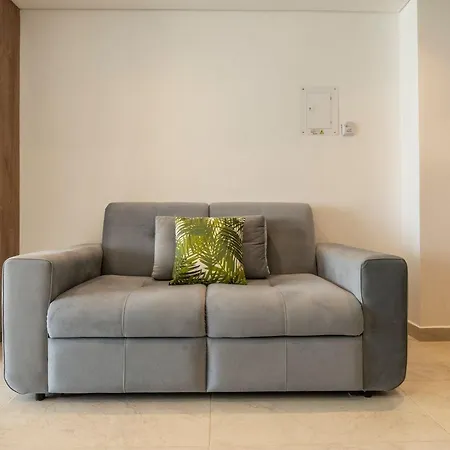 Con Daybed Piso 16 Y Balcon Panoramico Cb1638 *